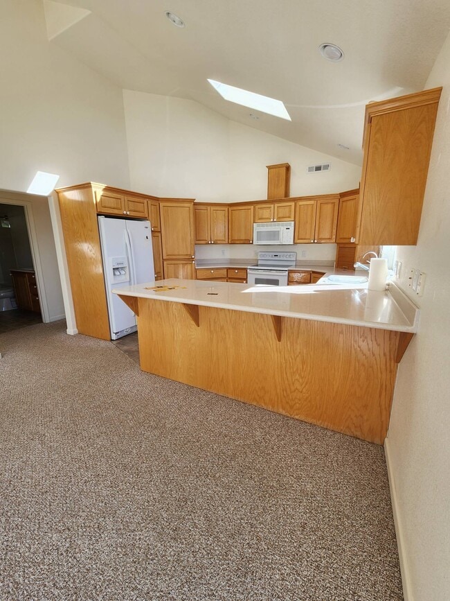 Building Photo - 97671 Marina Heights Loop