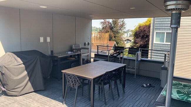 Building Photo - Stunning West Queen Anne Retreat with Iconic Puget Sound Views