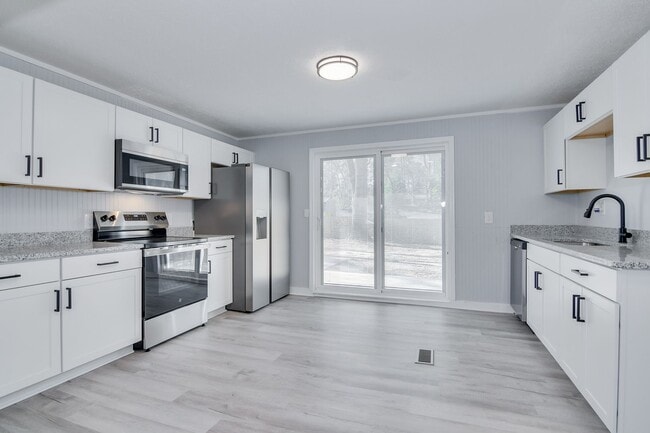 Building Photo - Fully Renovated Home in North Augusta