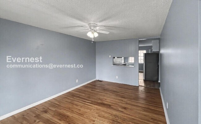 Building Photo - 18 Inglenook Dr