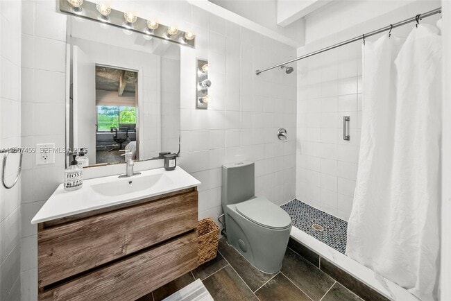 Building Photo - 301 Michigan Ave