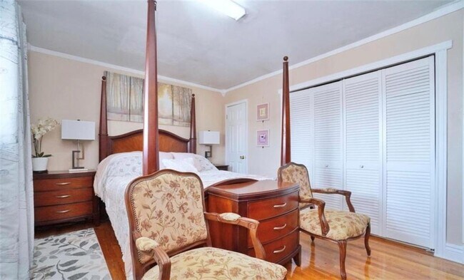 Building Photo - 21 Amador St