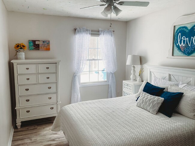 Building Photo - 9237 Shorter Lake Rd