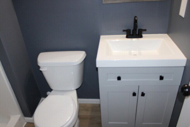 Building Photo - 3bed 1 bath in Independence - Newer Build