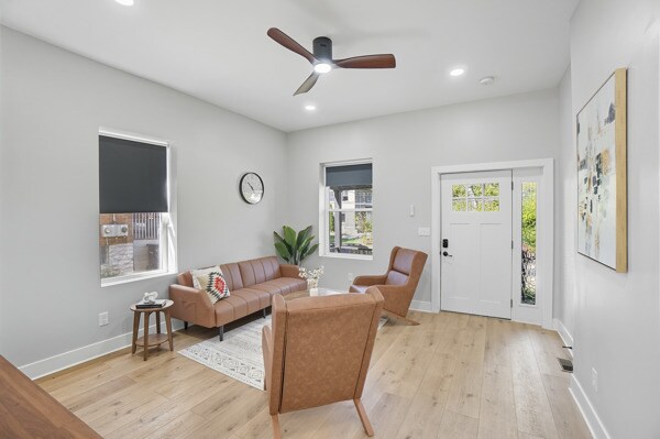 Building Photo - 571 Hale Ave