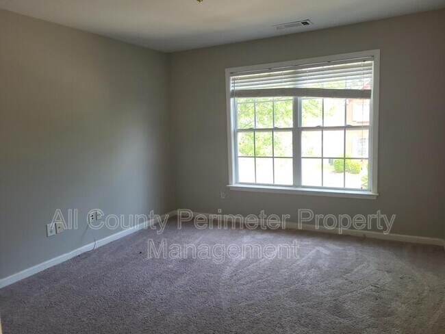 Building Photo - 380 Simonton Crest Dr SE