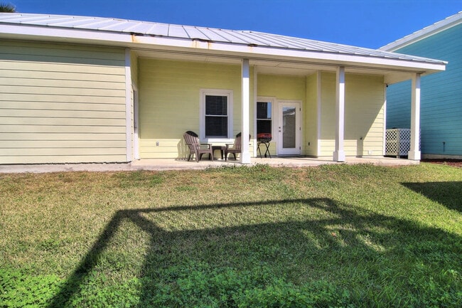 Building Photo - 140 Royal Sands Blvd