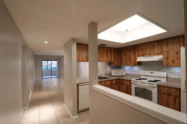 Building Photo - 4957 Puritan Cir