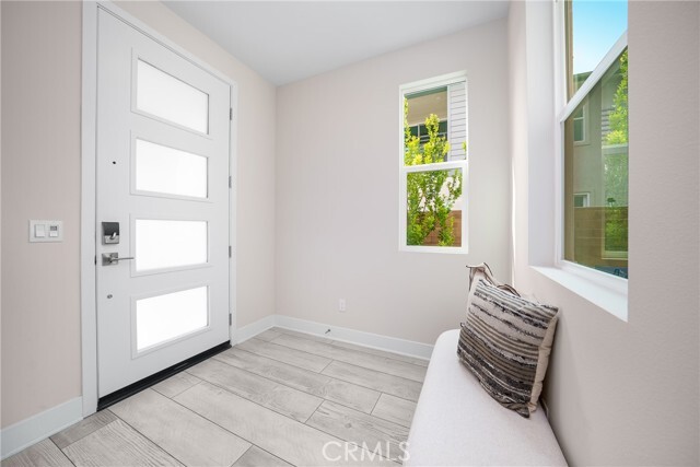 Building Photo - 130 Chorus