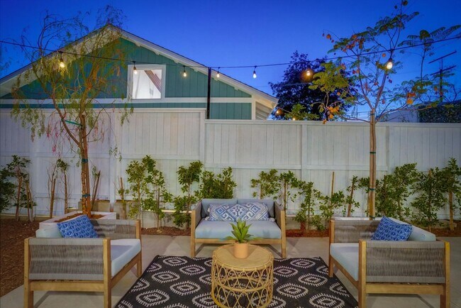 Building Photo - 5135 N Eagle Rock Blvd
