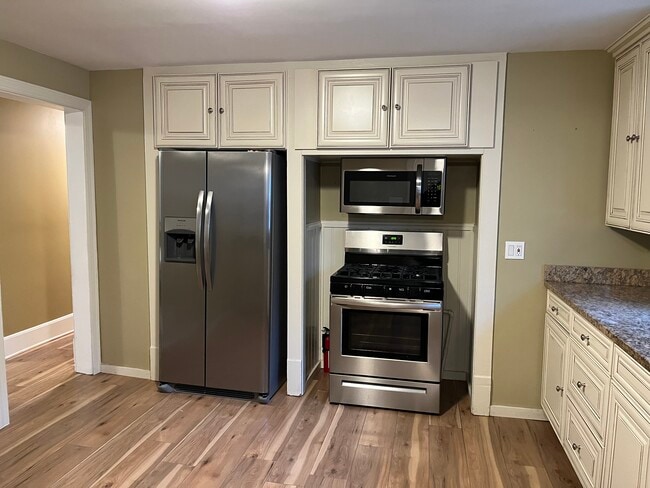 Building Photo - 127 Jefferson St