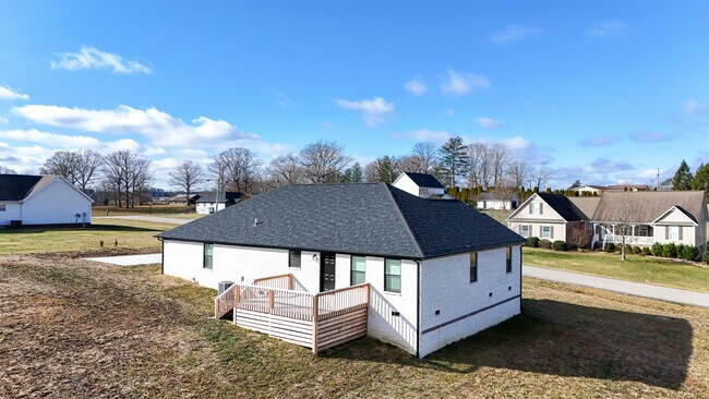 Building Photo - 46 Caden Ln