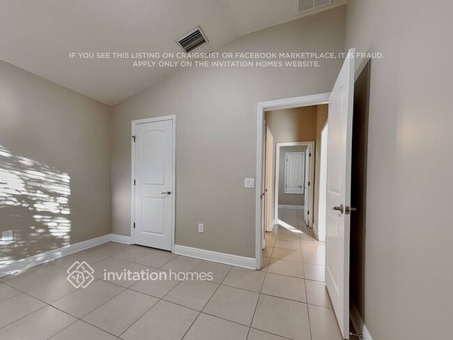 Building Photo - 9615 Jaybird Ln