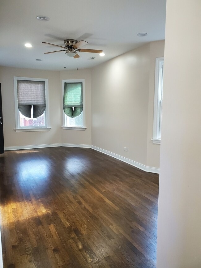 Building Photo - 4130 N Monticello Ave