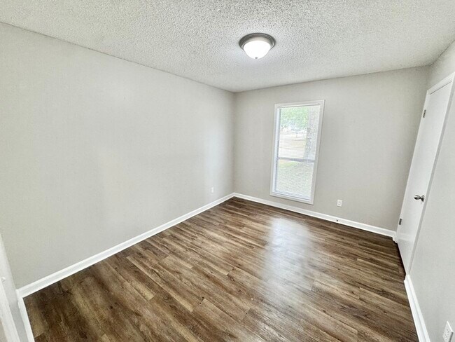 Building Photo - 4421 Hunt Cliff Trce