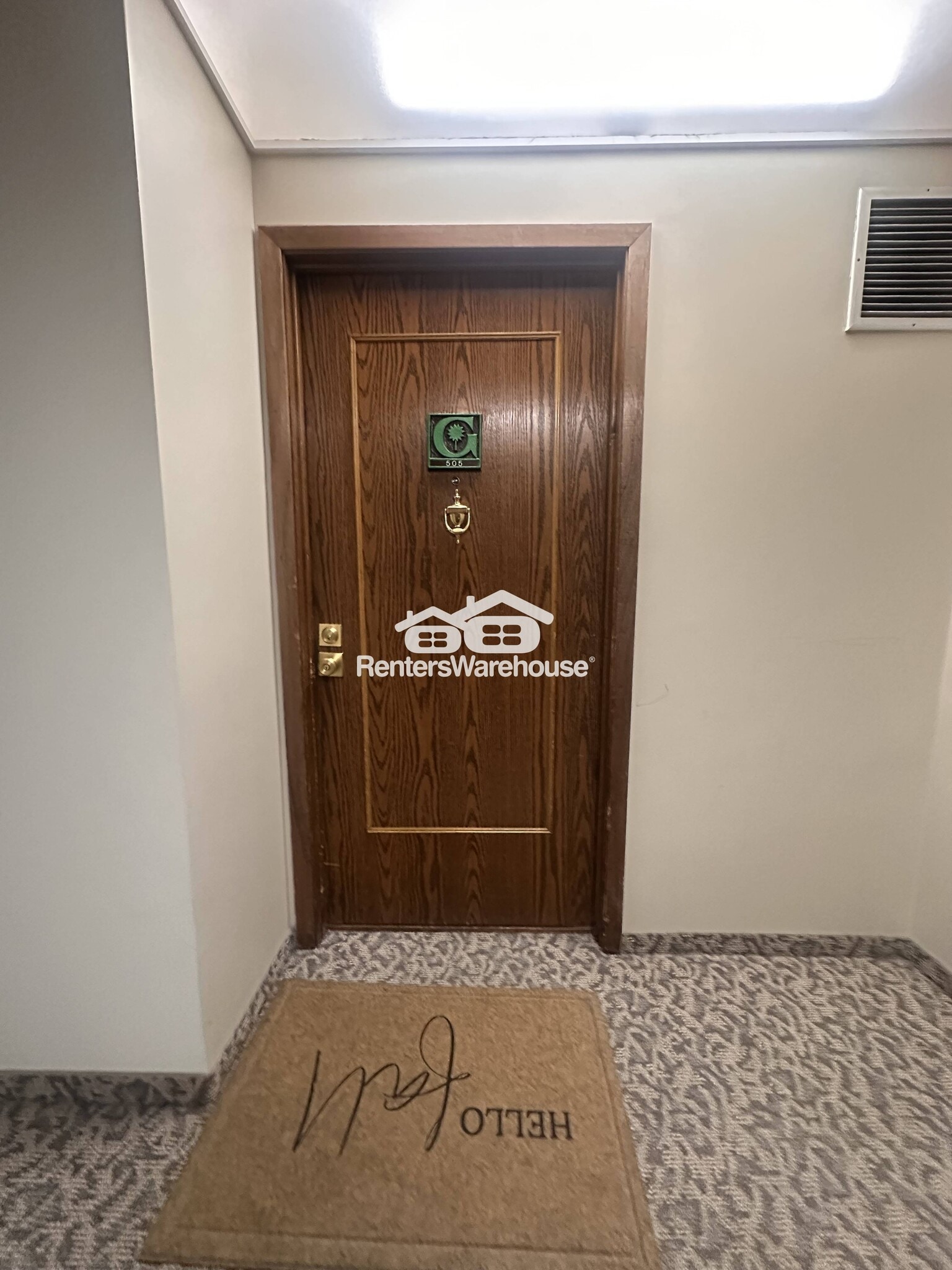 Building Photo - 10401 Cedar Lk Rd S