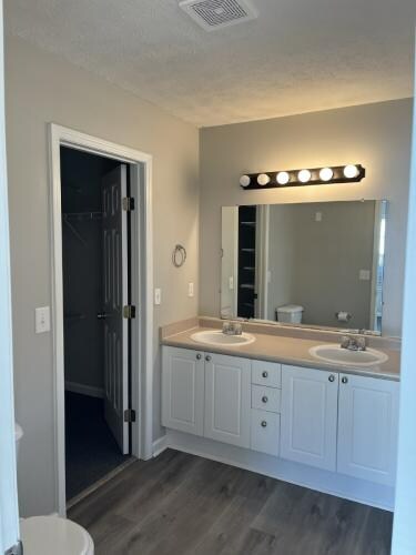 Building Photo - 6428 Paddington Way