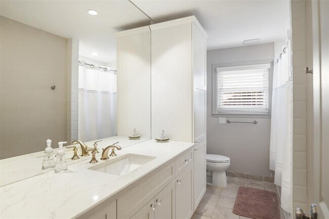 Building Photo - 5058 Yarwell Dr