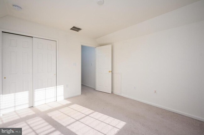 Building Photo - 249 Concord Pl