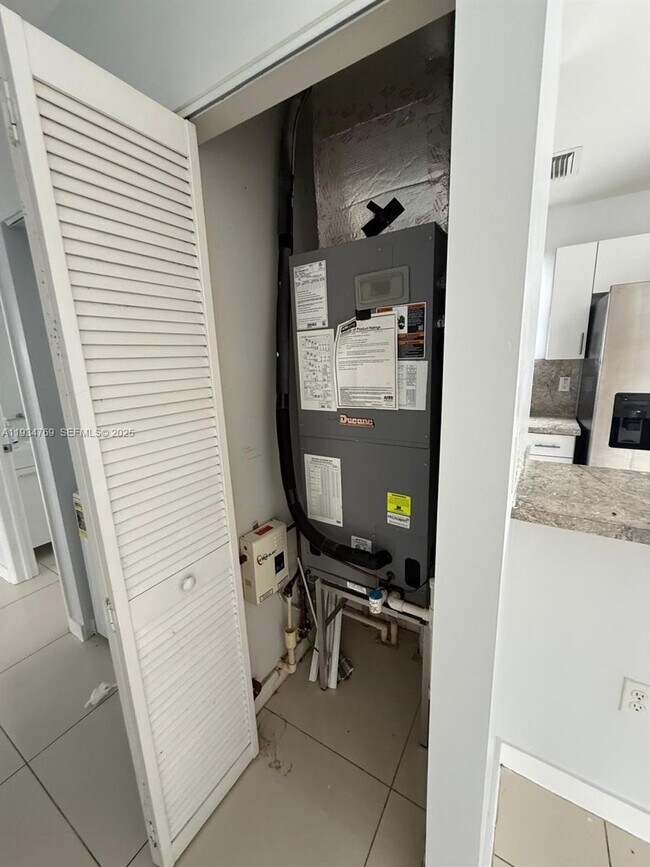 Building Photo - 2121 NW 72nd St