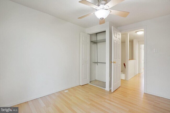 Building Photo - 6515 Field Master Dr