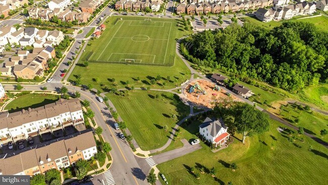 Building Photo - 22559 Clarksburg Rd