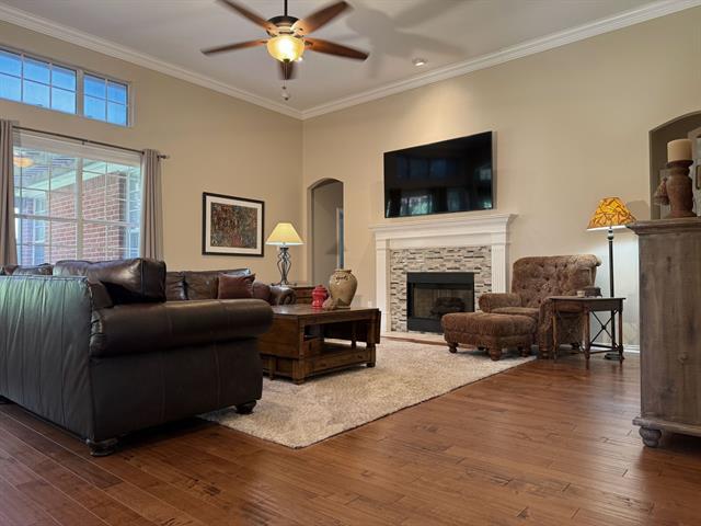 Building Photo - 3412 Hasland Dr