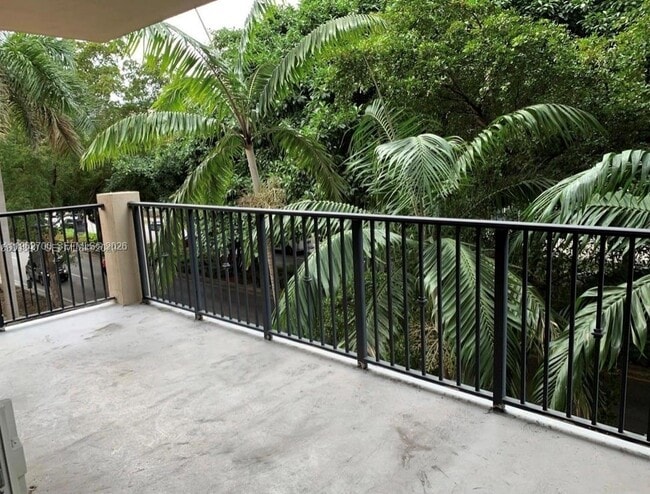 Building Photo - 3410 Coral Wy