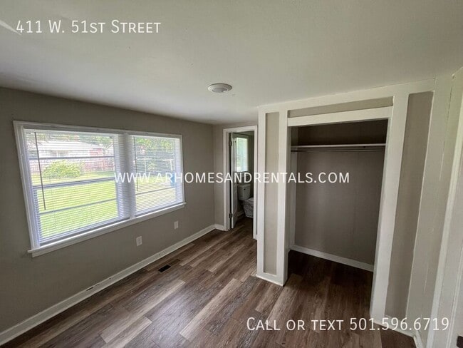 Building Photo - 411 W 51st St