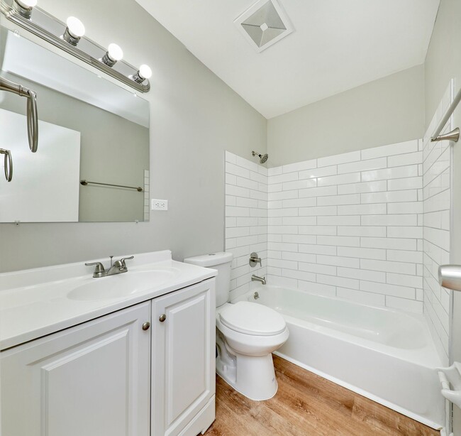 Building Photo - 5134 Red Cedar Ct