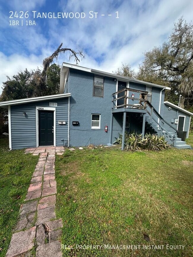 Building Photo - 2426 Tanglewood St