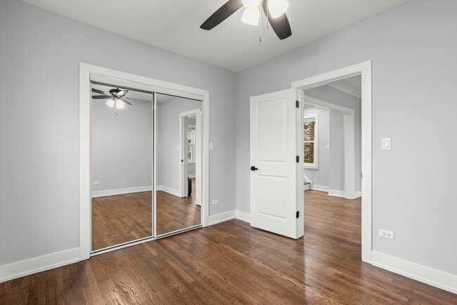 Building Photo - 5542 W 64th St