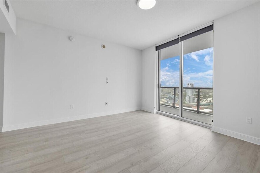 Building Photo - 185 SW 7th St