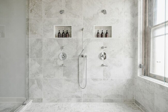 Building Photo - 1201 Jackson St