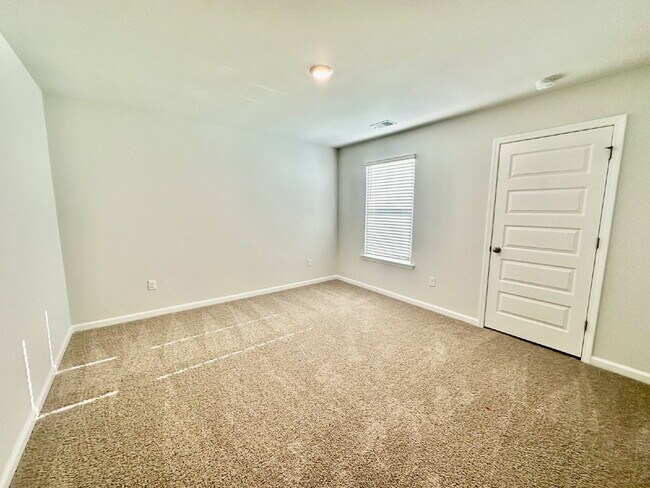 Building Photo - Beautiful New Four Bedroom Home in the Retreat at East Argent!