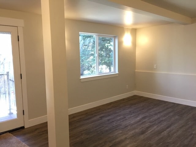 Building Photo - Creekside Frontage, Walk to town, Downstairs Apartment in Duplex