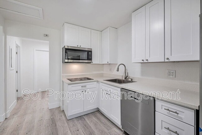 Building Photo - 822 Eaton St