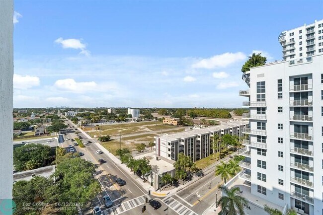 Building Photo - 1830 Radius Dr