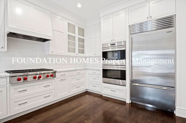 Primary Photo - 22 De Silva Island Dr