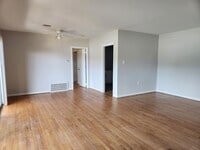 Building Photo - Executive Suites 2