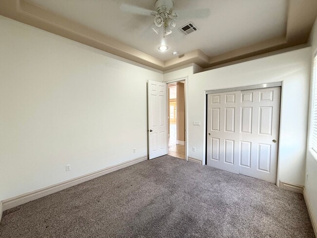 Building Photo - 5/BD 2.5/BA Spacious Home with Casita, RV ...