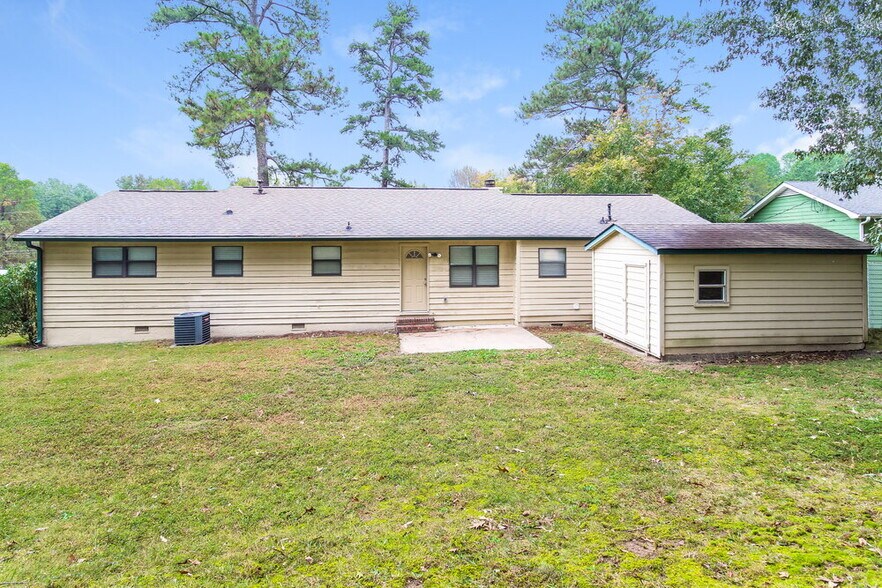 Building Photo - 2794 Sardis Dr