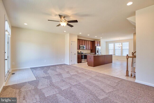 Building Photo - 127 Keller Ct