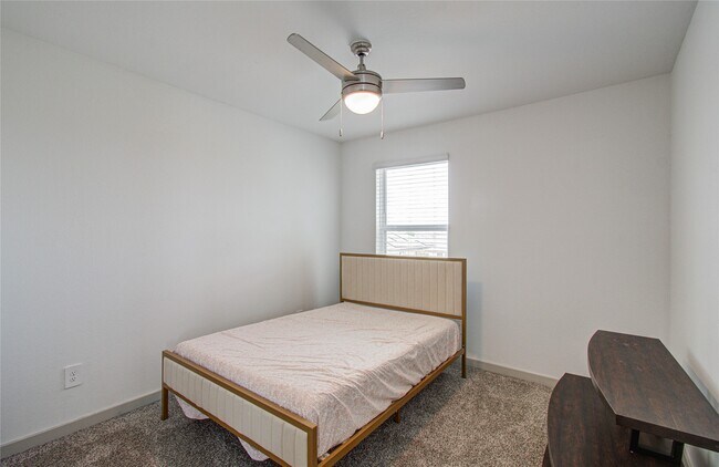 Building Photo - 22 Desert Spring Ln