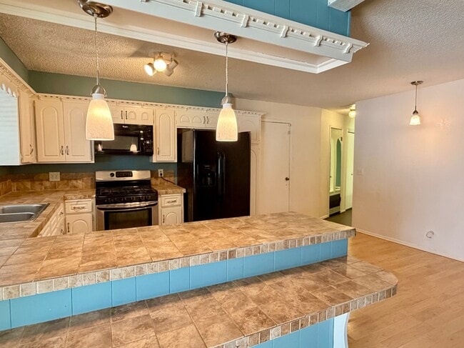 Building Photo - 6612 Crow Cir