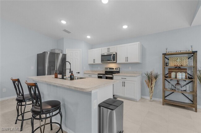 Building Photo - 1532 NE 35th Terrace