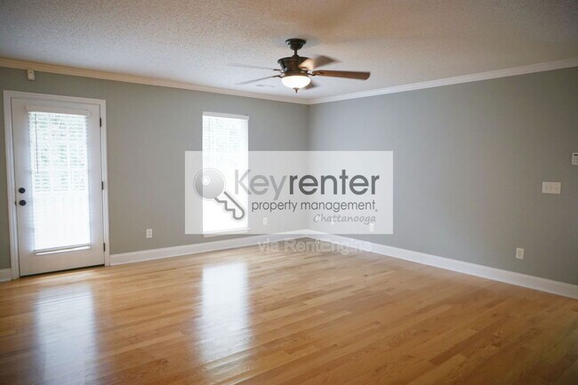 Building Photo - 510 Cloudview Ln