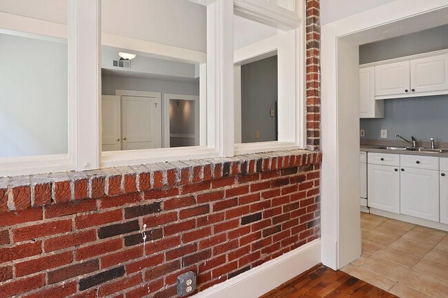 Building Photo - 229 Ponce De Leon Ave NE