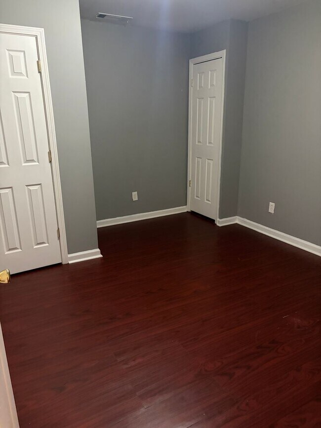 Building Photo - Beautiful Home with Finished Basement