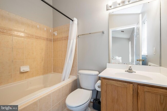 Building Photo - 4004 Meadow Trail Ln